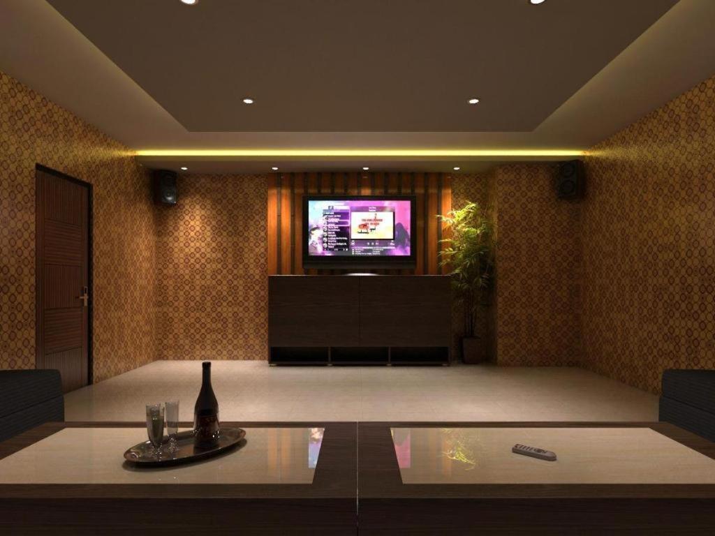 Win Grand Hotel Bekasi Exterior foto